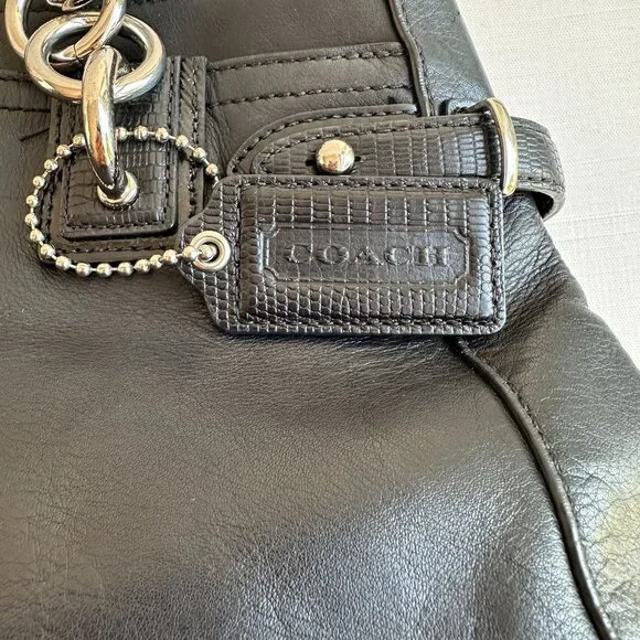COACH Colette Black Leather Carry All Shoulder Bag J1020-16460